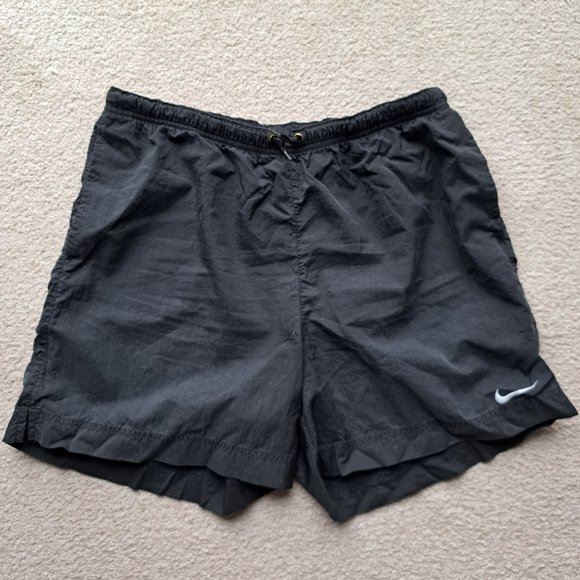 Nike black shorts size large - Picture 1 of 3